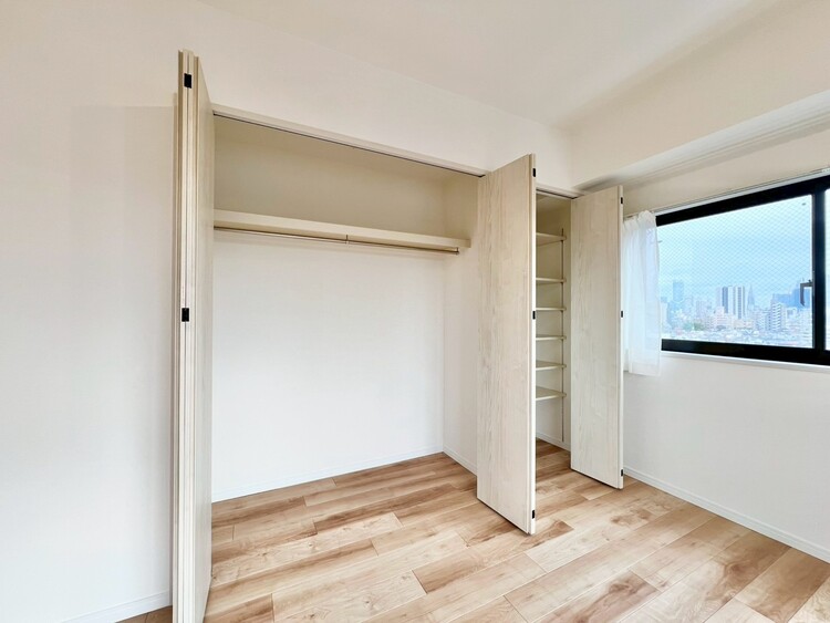 その他 収納スペースが付いていて、お部屋を広く使っていただけます。