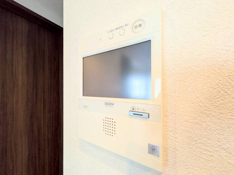 その他 誰が来てもわかる様にモニター付きインターホンを設置。