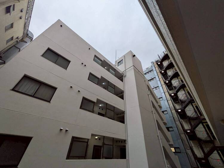 バルコニー 陽当たり・通風・開放感に恵まれた環境です。