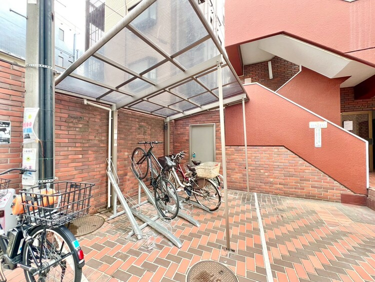 その他 駐輪場も綺麗に整頓されています。※空き状況は都度ご確認下さい。