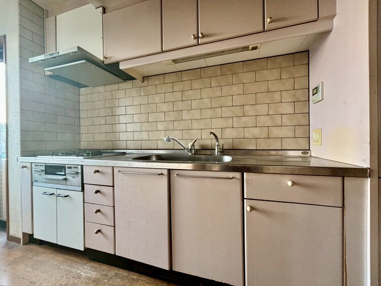 キッチン 開放感のあるキッチンスペース。調理をしながら、会話も弾みそうですね。