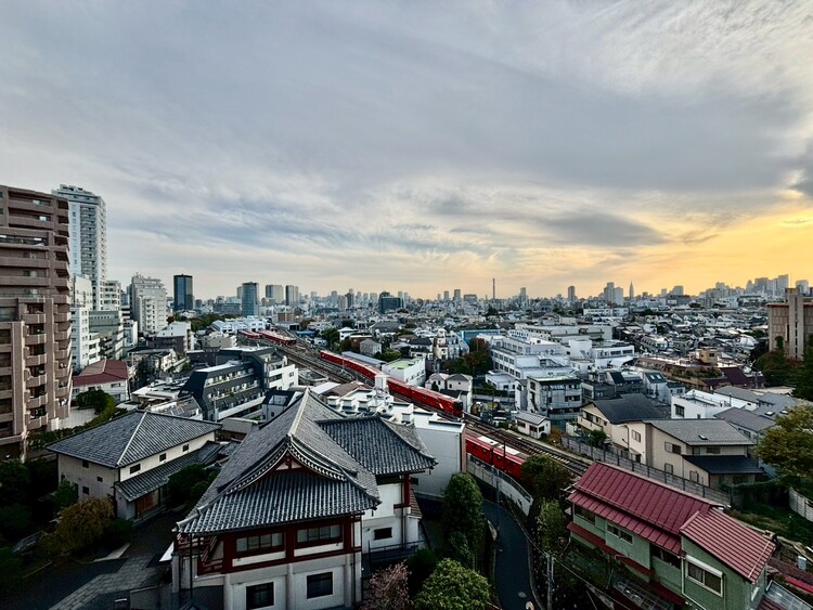 バルコニー 陽当たり・通風・開放感に恵まれた環境です。