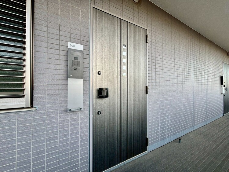 玄関 清潔感のある落ち着いた雰囲気の玄関です。