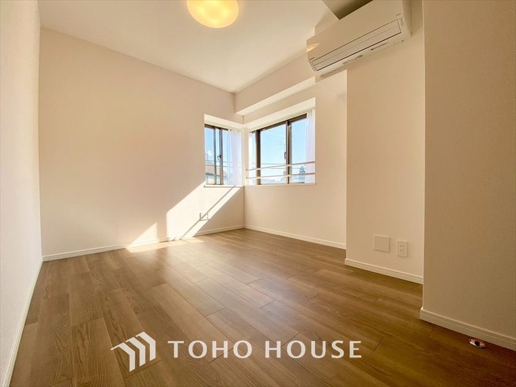 内装 【PRIVATE ROOM】◆属毛離裏◆子は父を手本とし、母に愛育されて成長する。家族の深い繋がり。いつまでも大切にしたい。