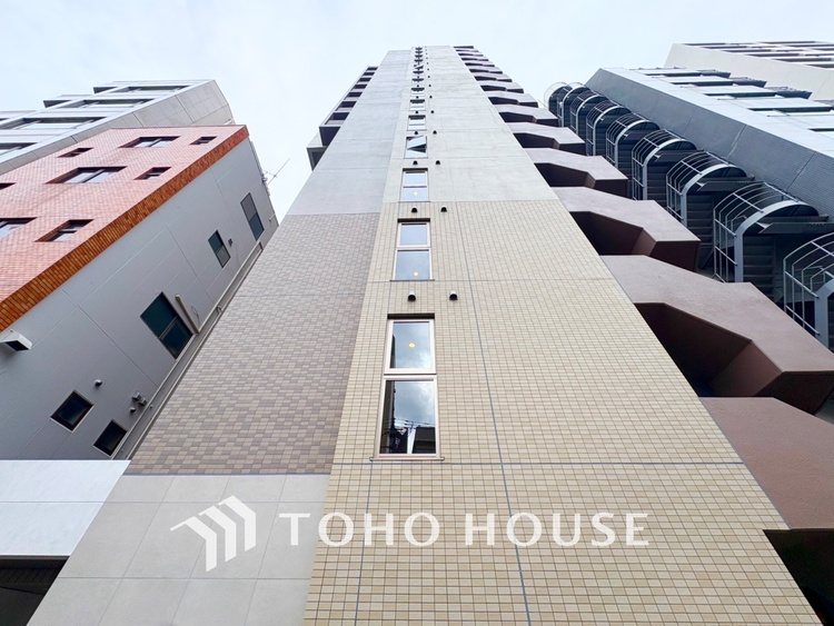 外観 【APPEARANCE】◆眩い◆光が燦々と入り、家族の笑顔を照らす。「いつまでも続いて」と願う夢のような毎日がここにある。