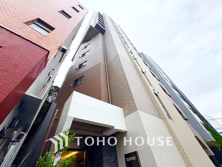 外観 【APPEARANCE】◆陽光◆が差し込む。この開放的な空間に家族の笑顔が集う。家族が一緒に過ごす空間は明るく、そして居心地よく。