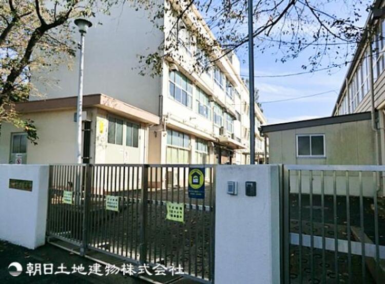 周辺 横浜市立高田小学校500ｍ