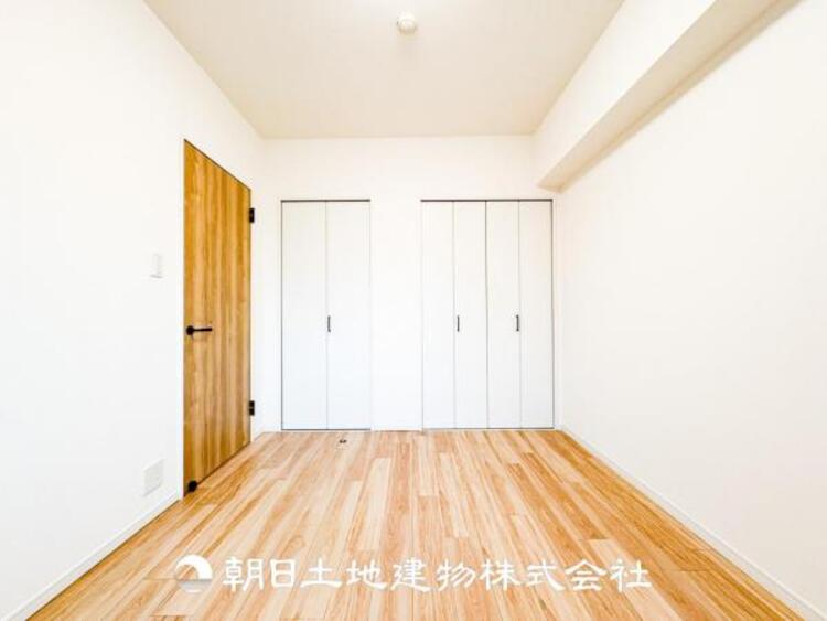 内装 趣味・感性で個性的に飾って頂けるようシンプルに仕上げてあります。