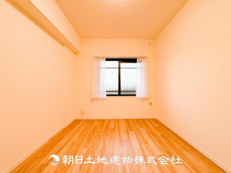 内装 人間の感性を育むプライベートルームはシンプルが１番だと思います。