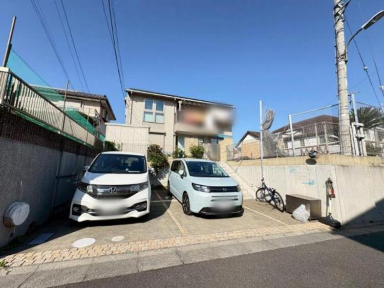 駐車場 【2025年11月撮影】