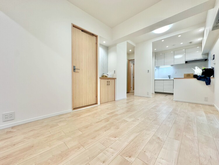 居間 快適に過ごす毎日を求めて、暮らしの中でご自身の「マイホーム」に創り上げてください。