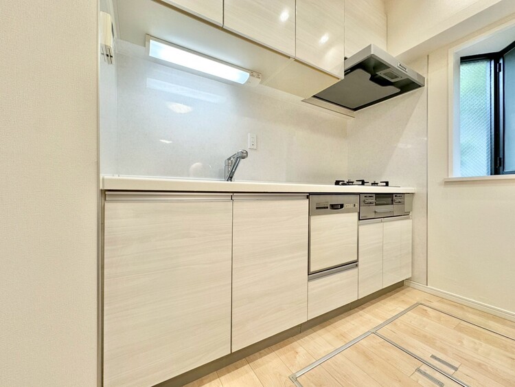 キッチン 洗練されたスタイリッシュなデザイン性と使いやすさを備えた仕様。