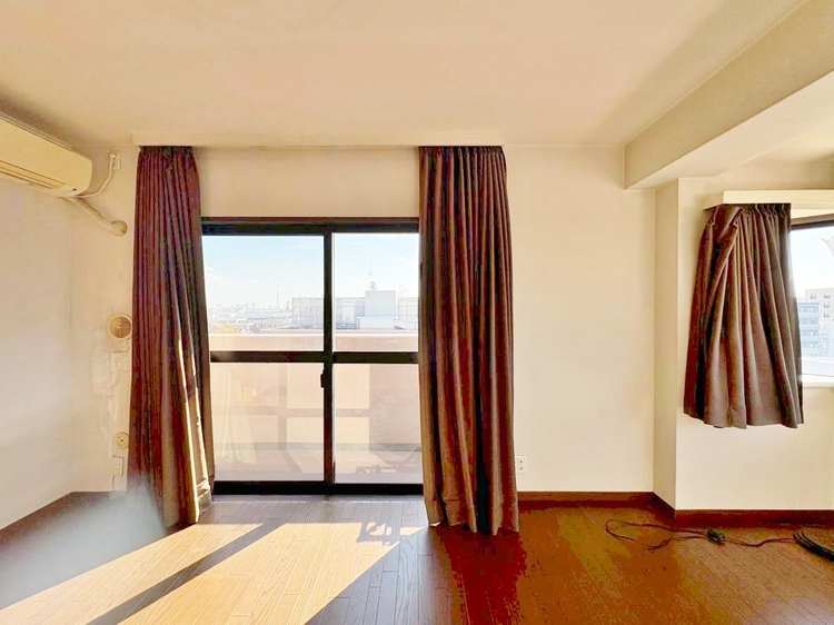 居間 豊かな居住性と、安心感を満たすクオリティが見事に調和した住空間。