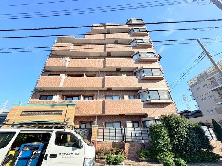 外観 資料には掲載していない情報が、現地にはたくさんあります。是非一度、現地をご確認ください。