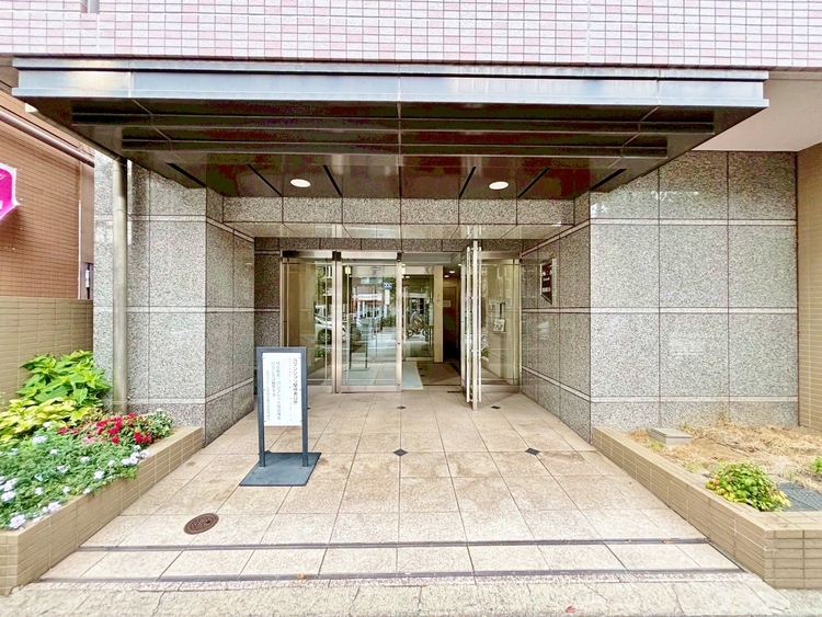 エントランス エントランスは、毎日の行き帰りで使う大事な空間です。