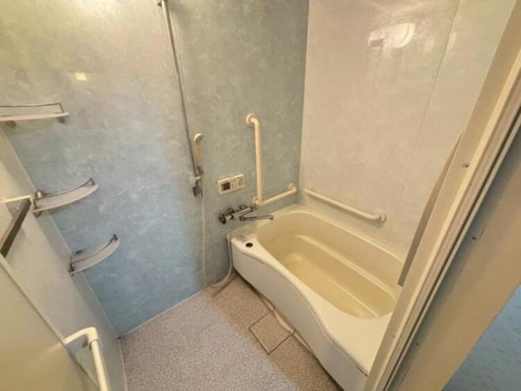 風呂 追い炊き機能付きなので、ご家族の入浴時間がずれても安心です