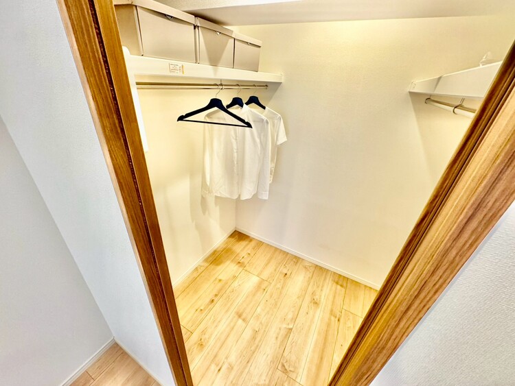 その他 収納スペースが付いていて、お部屋を広く使っていただけます。