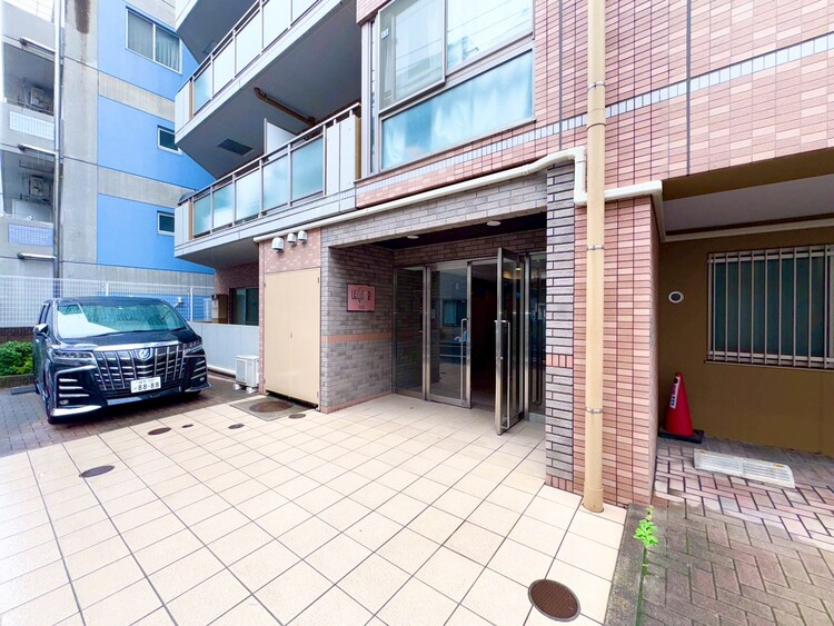 その他 上質感漂う玄関アプローチです。