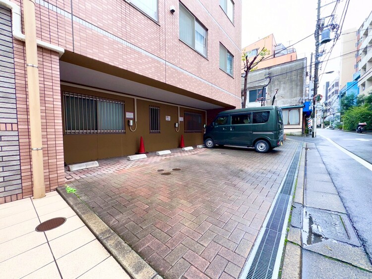 その他 駐車スペースが嬉しいですね。※空き状況は都度ご確認下さい。