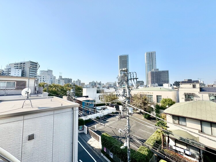 その他 眺望や窓からの景色が良いと、家で過ごす時間も快適です。