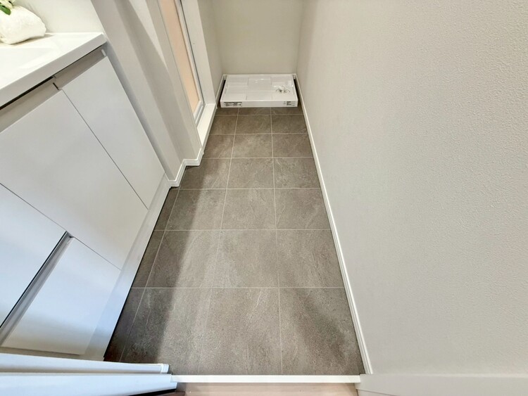 その他 十分な広さの脱衣所。