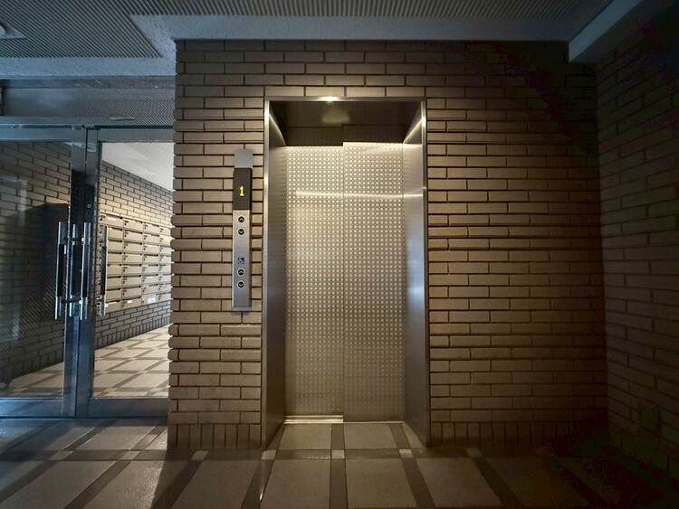 その他 エレベーター完備のため荷物が多くなっても安心。