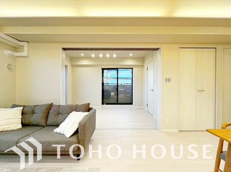 内装 叶えたかったのは落ち着きのあるナチュラルな風合い、そして開放感があるリビング。