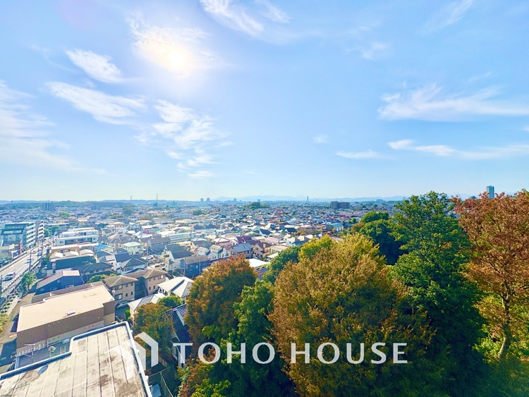 外観 無駄を削ぎ落としたミニマルなデザインが、空間に静謐な美しさをもたらします。研ぎ澄まされた感性を満たす場所です。