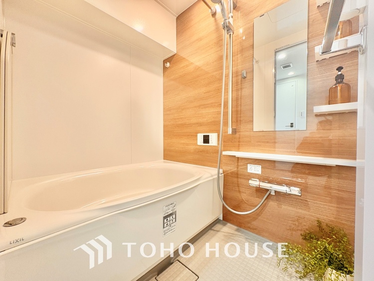 風呂 浴室は一日の疲れを癒す特別な空間。清潔感と快適性で心身ともにリフレッシュできます。