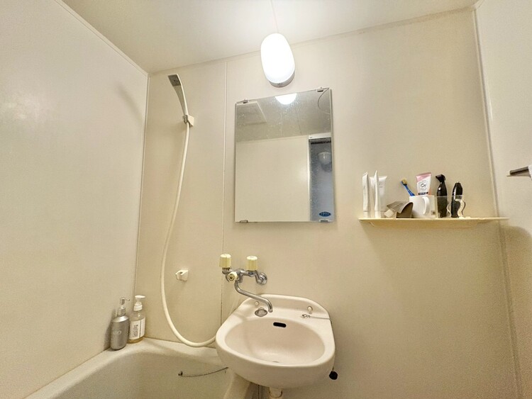 その他 清潔感を感じられる洗面化粧台。