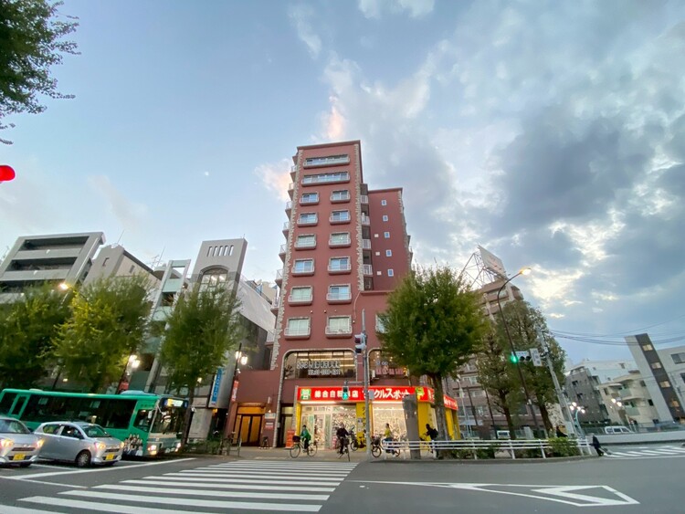 その他 飽きのこないシンプルモダンな外観です。