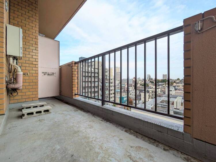 その他 朝の澄んだ空気や、夕方に吹く清々しい風を感じられるバルコニー。