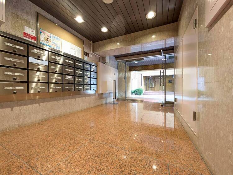 その他 館内は静寂な中が保たれており、管理が行き届いている印象を受けました。