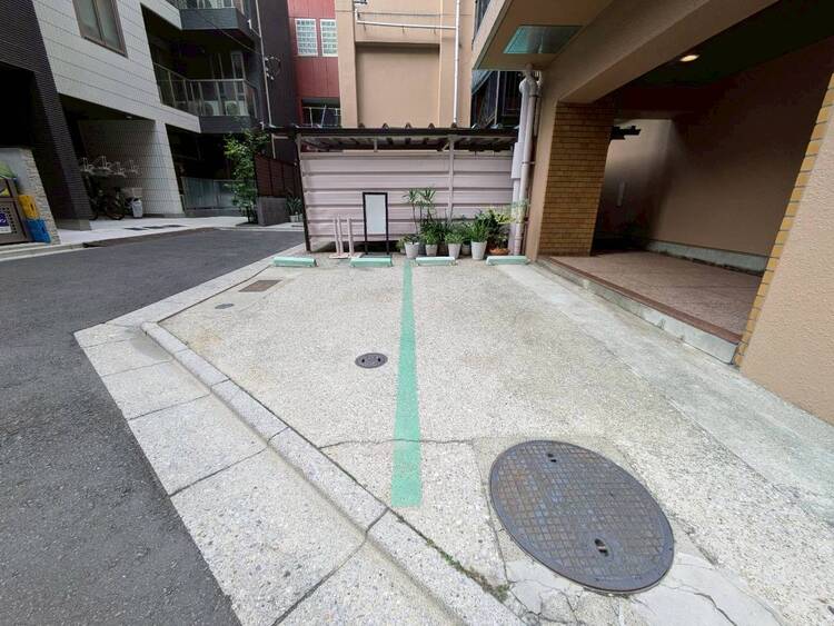 その他 駐車スペースが嬉しいですね。※空き状況は都度ご確認下さい。