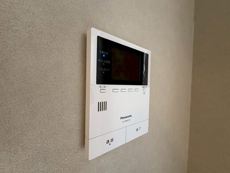 その他 誰が来てもわかる様にモニター付きインターホンを設置。