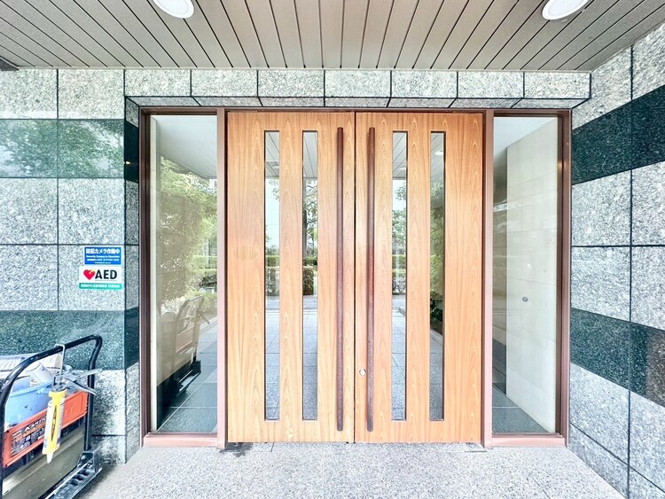 エントランス 上質感漂う玄関アプローチです。