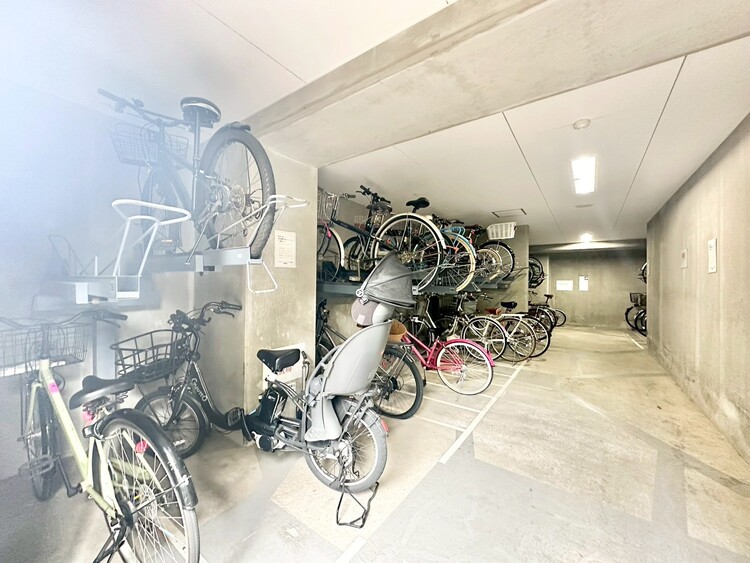 その他 駐輪場も綺麗に整頓されています。※空き状況は都度ご確認下さい。