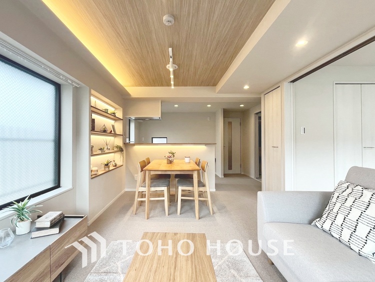 内装 【LIVING】◆住む喜び、楽しさ、感動◆を君と共有したい。いつまでもずっと家族を見渡せるこの広い空間で。