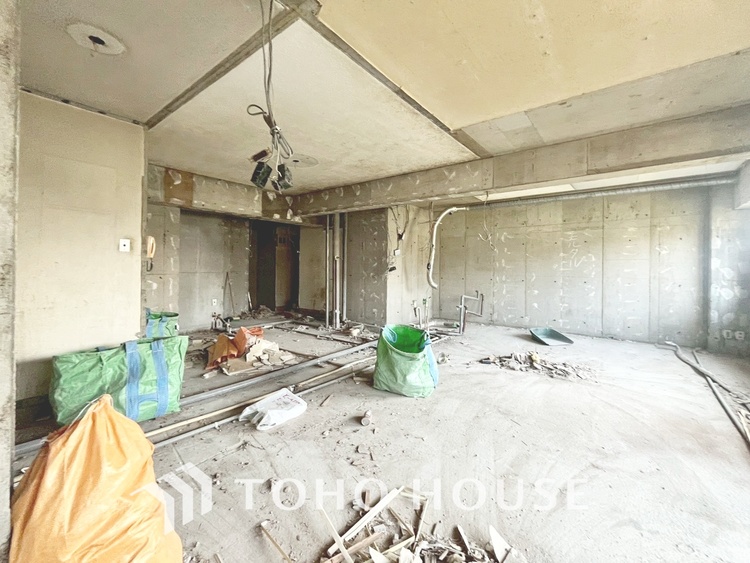 内装 現在改装中◆プライベートな時間◆最高な暮らしにはこの空間が必要。家族のふれあいも大切にしつつ、自分の空間も大切にしたい。