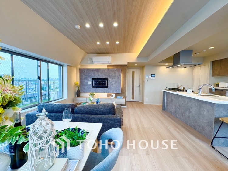 内装 【LIVING】◆家族◆愛する家族を一目で見渡せる。家族が集う空間。永遠に続く幸せな毎日を、ここで。