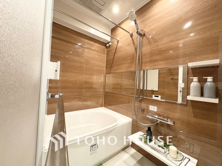 風呂 【BATHROOM】◆プライベートな空間◆simpleだからrelaxできるんです。こころもからだもキレイさっぱり。