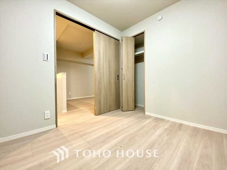 内装 【PRIVATE ROOM】◆属毛離裏◆子は父を手本とし、母に愛育されて成長する。家族の深い繋がり。いつまでも大切にしたい。