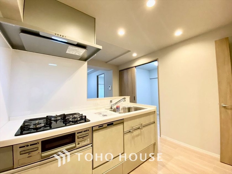 内装 【LIVING】◆simple is best◆無駄のない綺麗なつくりのリビングルームであなただけの暮らしを。