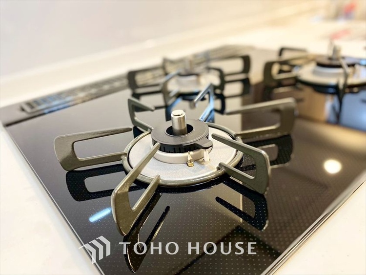 キッチン 【KITCHEN】◆家族のおはよう◆の声を笑顔で迎えてあげられるシステムキッチン。朝ごはんが楽しみでちょっと早起きしたくなるんです。