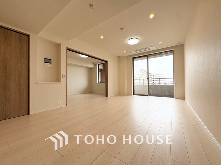 内装 【LIVING】◆住む喜び、楽しさ、感動◆を君と共有したい。いつまでもずっと家族を見渡せるこの広い空間で。