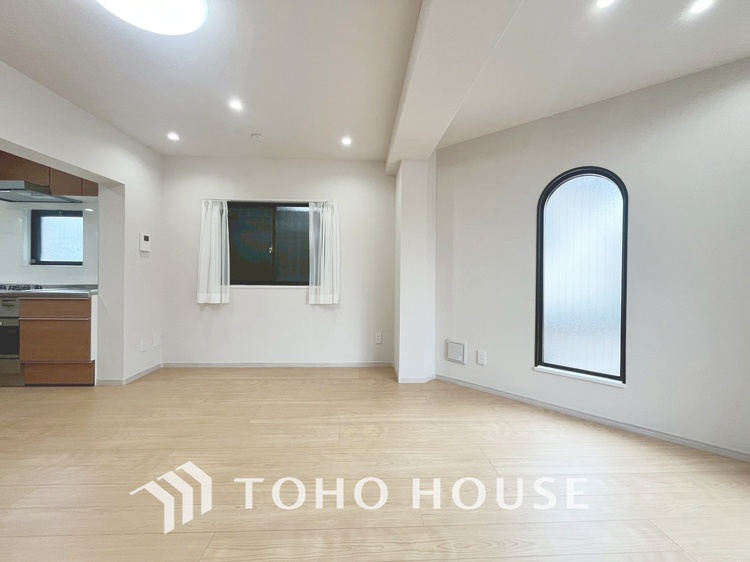 内装 【LIVING】◆Sunshine◆光が燦々と入り、いるだけで気持ちいい。「開放的でゆとりあるお部屋です。」