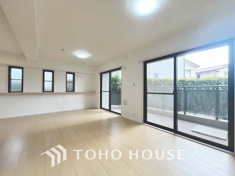 内装 【LIVING】◆simple is best◆無駄のない綺麗なつくりのリビングルームであなただけの暮らしを。