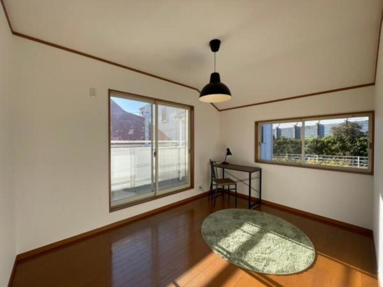 内装 2面採光の明るく風通しの良いお部屋です！ 