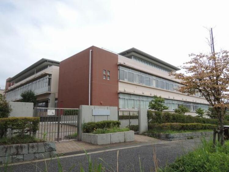 周辺 八王子市立七国中学校迄1180ｍ