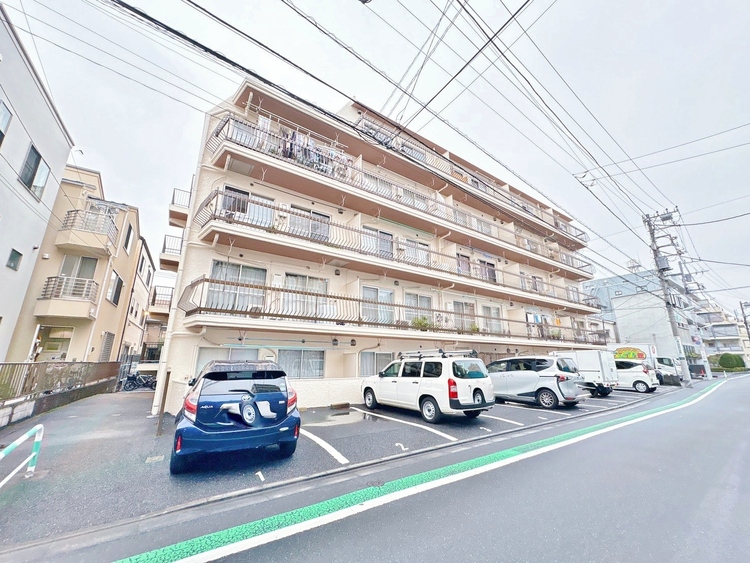 外観 ライフプランニングからローンまで、一貫してご説明させていただきます。お気軽にお問い合わせくださいませ。